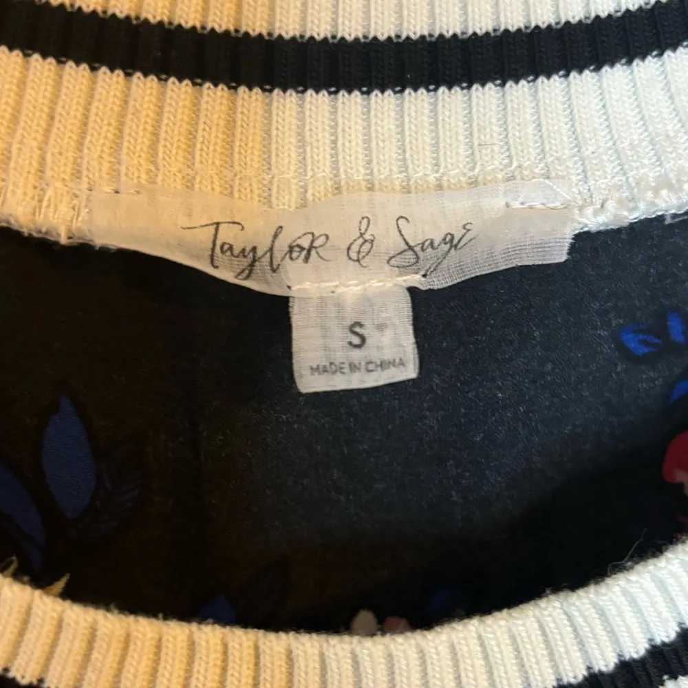 Black Floral Print Long Sleeve Dress Size Small - Image 6