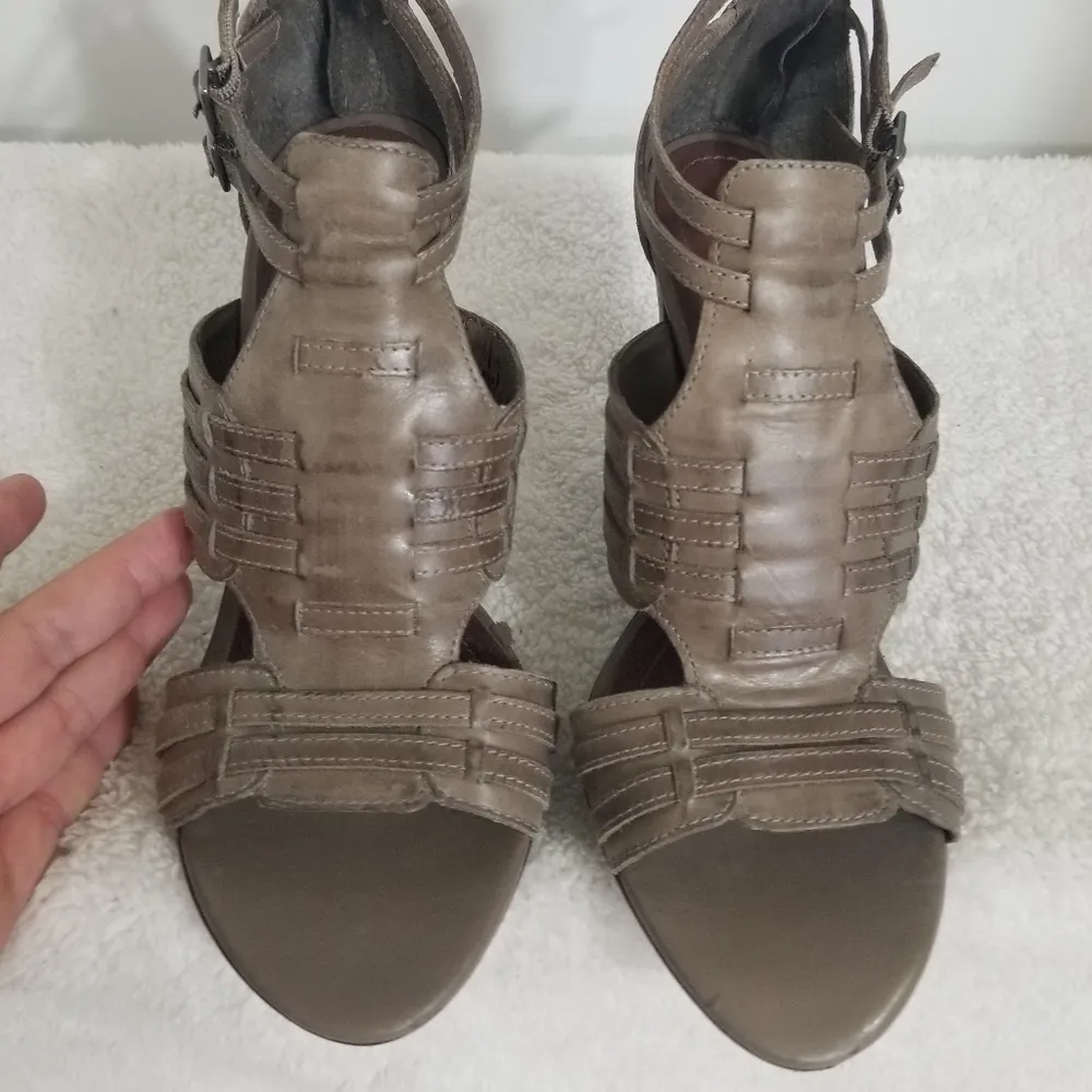 Gianni Bini leather heels - Image 2