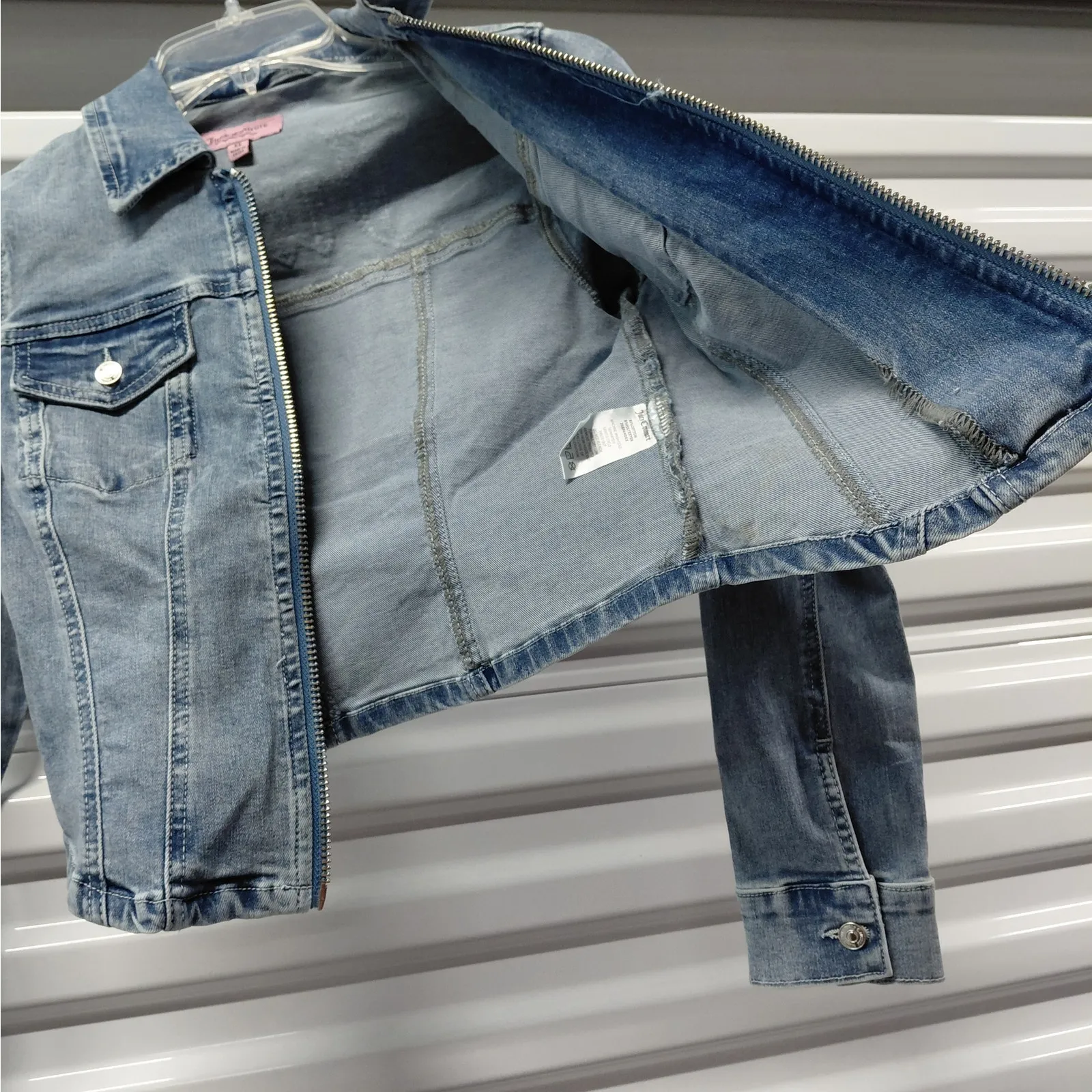 Juicy Couture Women’s Corset Trucker Denim Jacket Light Wash XS Rhinestone Logo - Image 10