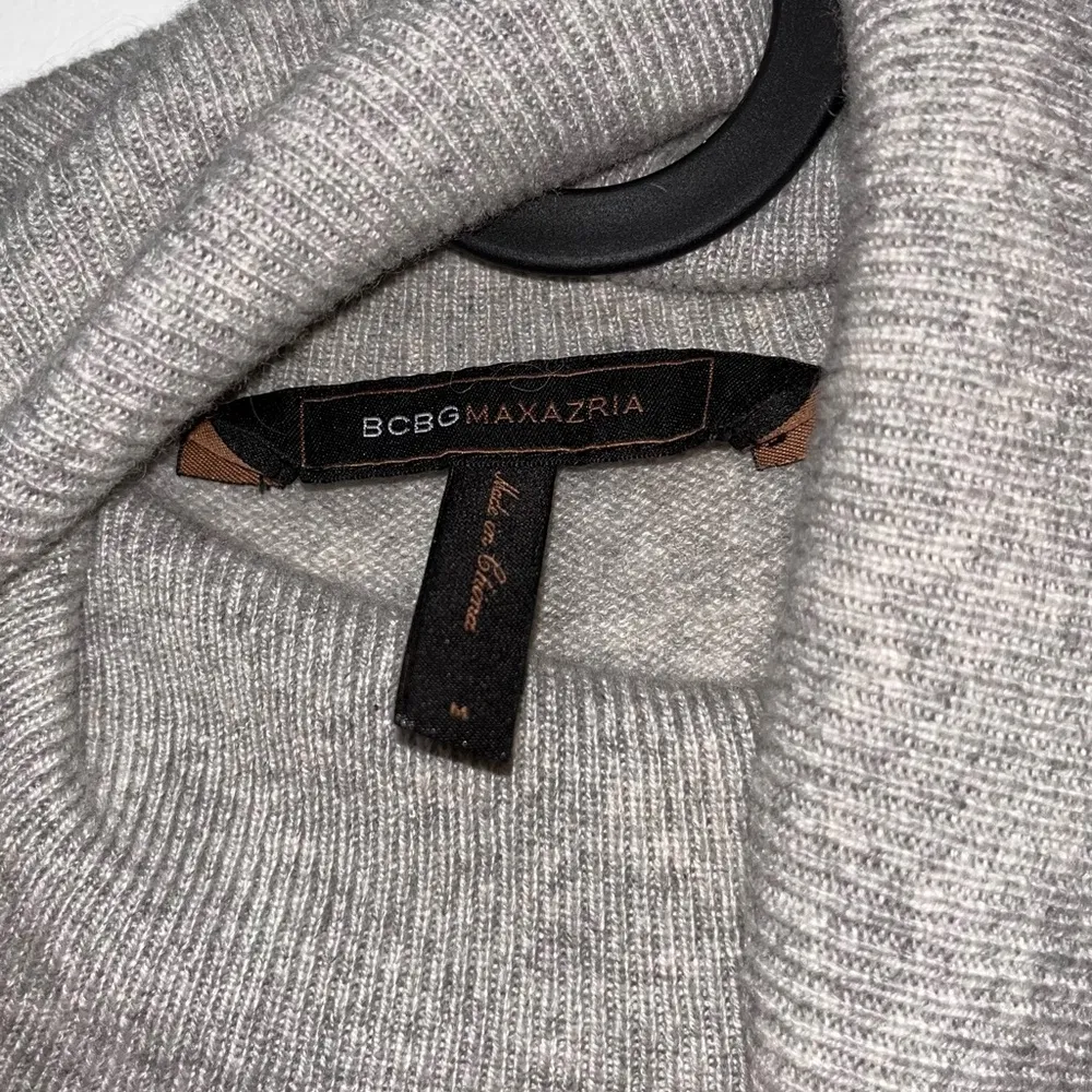 Bcbg maxazria cashmere turtleneck sweater - Image 3