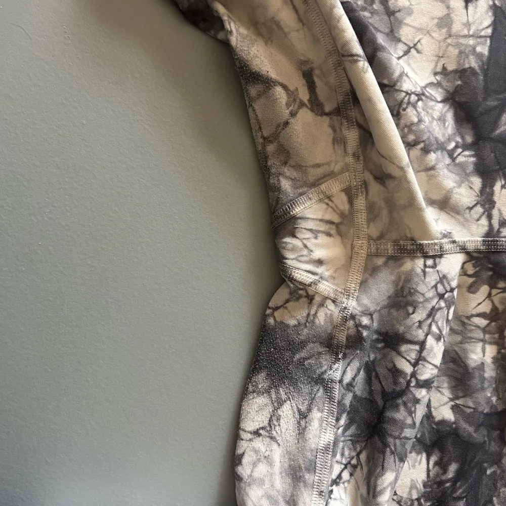 Lululemon  Athletica Monochrome Tie-Dye Capris - Image 6