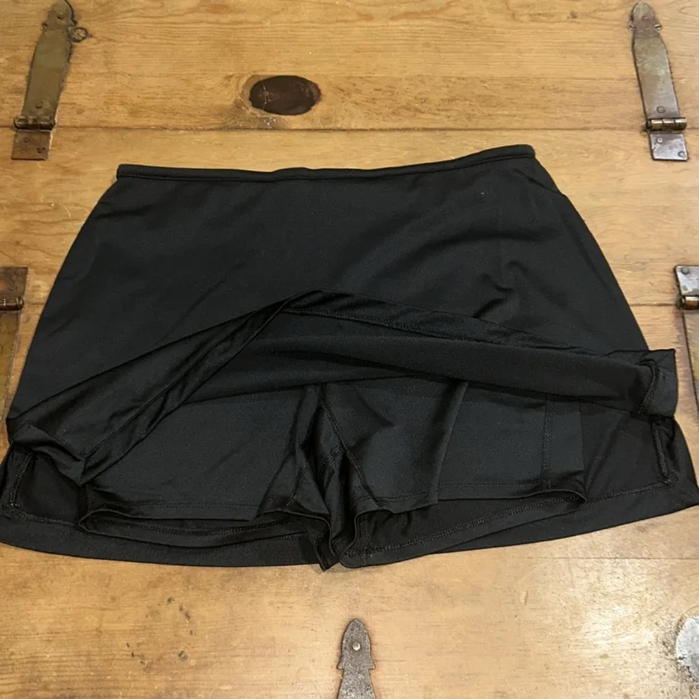 Woman’s Champion Athletic Black Skort Size Medium - Image 5