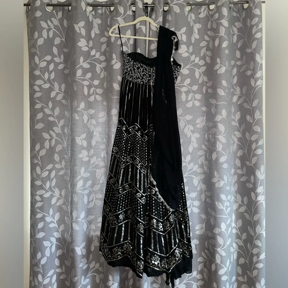 SANI Black Anjali Metallic Embroidered Anarkali with Dupatta Size L - Image 9