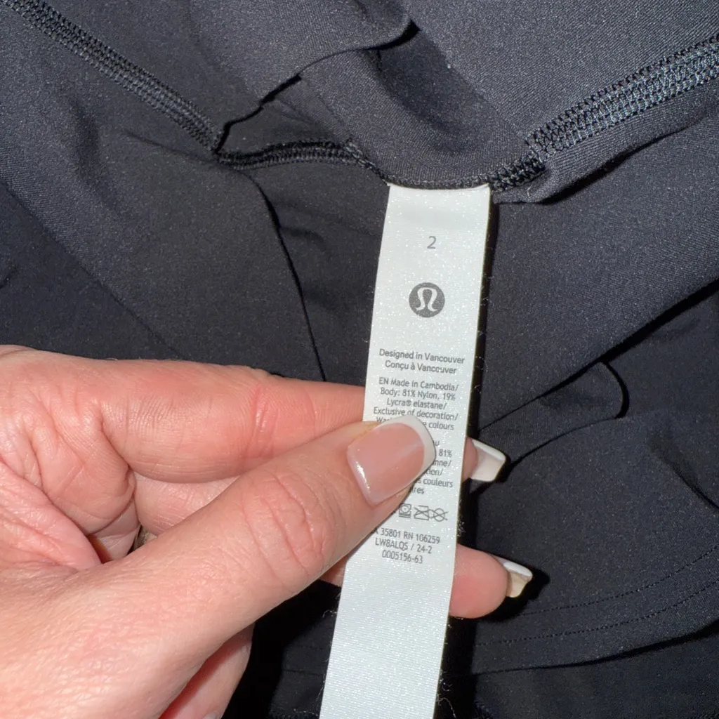 Lululemon  Align High-Rise Skirt
Black size 2 - Image 3