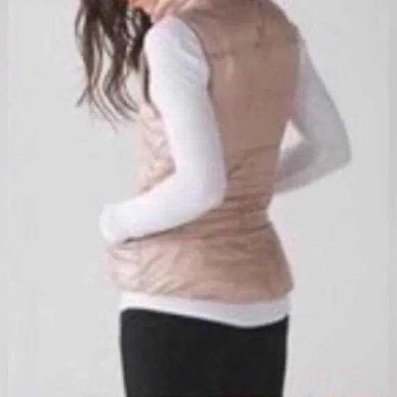 2013 Lululemon Fluffin’ Awesome Vest Rose Gold Size 6 Ultra Rare Goose Down Vest - Image 4