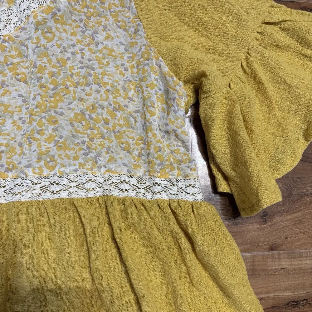 NEW Umgee Women's Blouse Boho Hippie Peasant Mustard Yellow Floral Ruffle Size M - Image 4