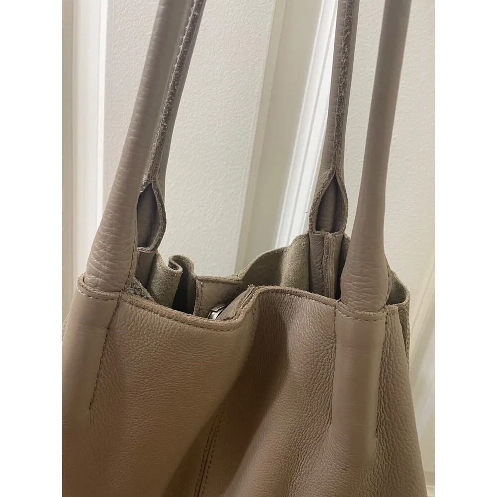 Hammitt Oliver Tote style gray  color two different touch soft leather - Image 12