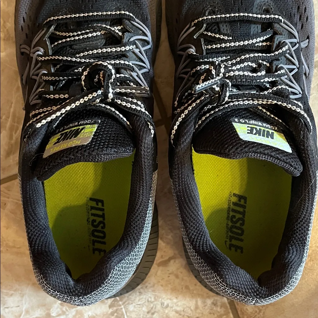Nike H20 Repel Zoom Winflo 3 Ombre Black and Gray Athletic Sneakers - Size 9.5 - Image 9