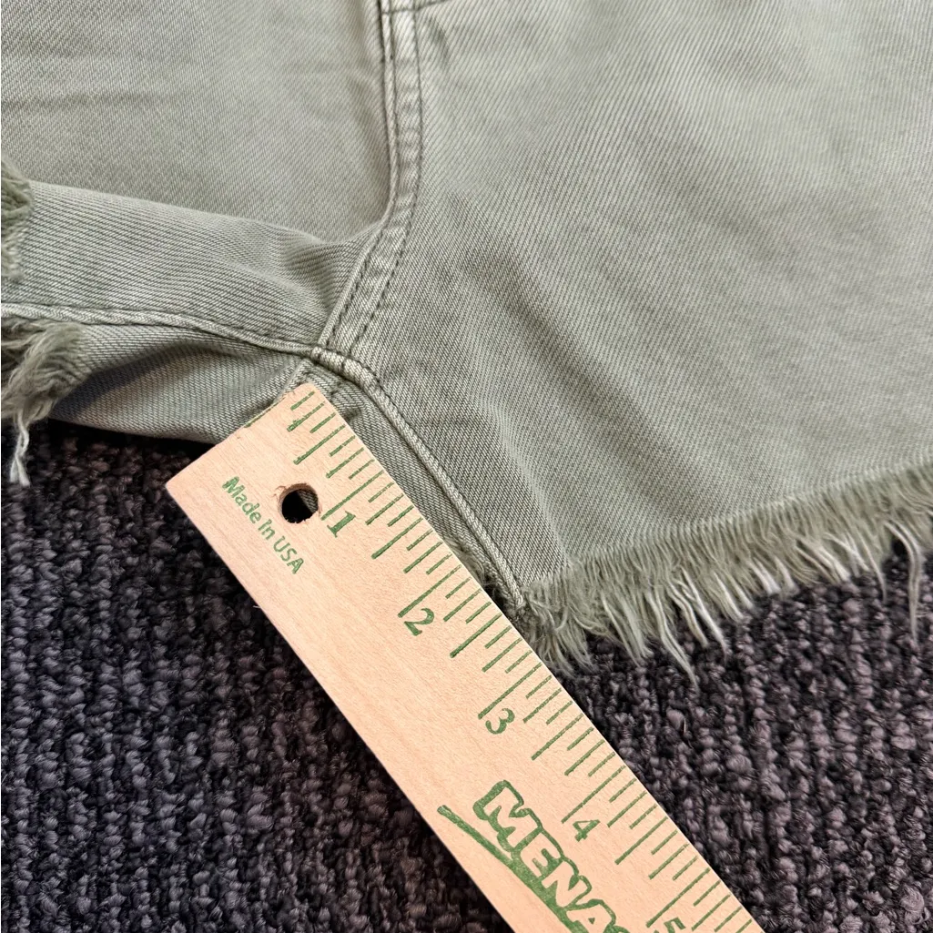Kut from the Kloth Olive Jean Shorts Size 27 with Raw Cut-Off Edges NWT - Image 2