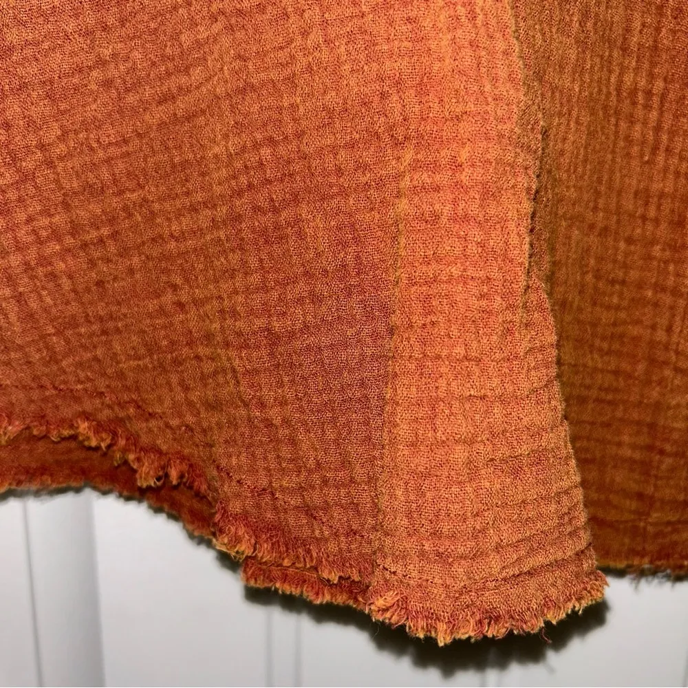 White Birch  Rust Button Down Top Women’s Medium - Image 4