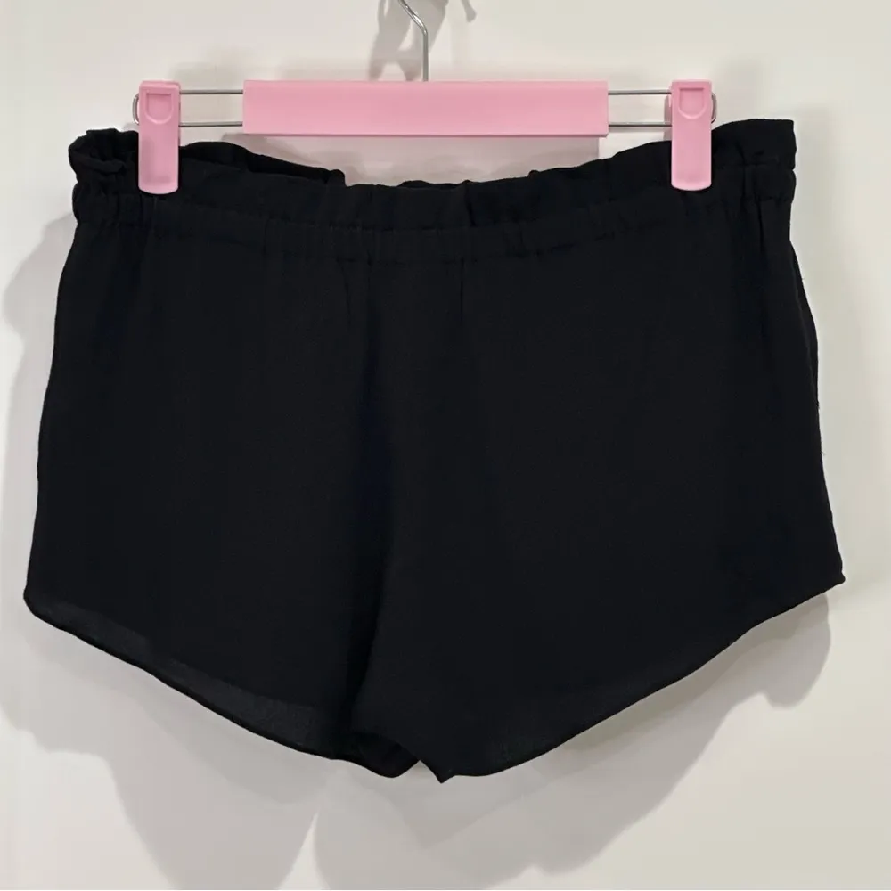 Wilfred Montrouge Shorts Crepe Paperbag Elastic Tie Waist Shorts Black Small - Image 6