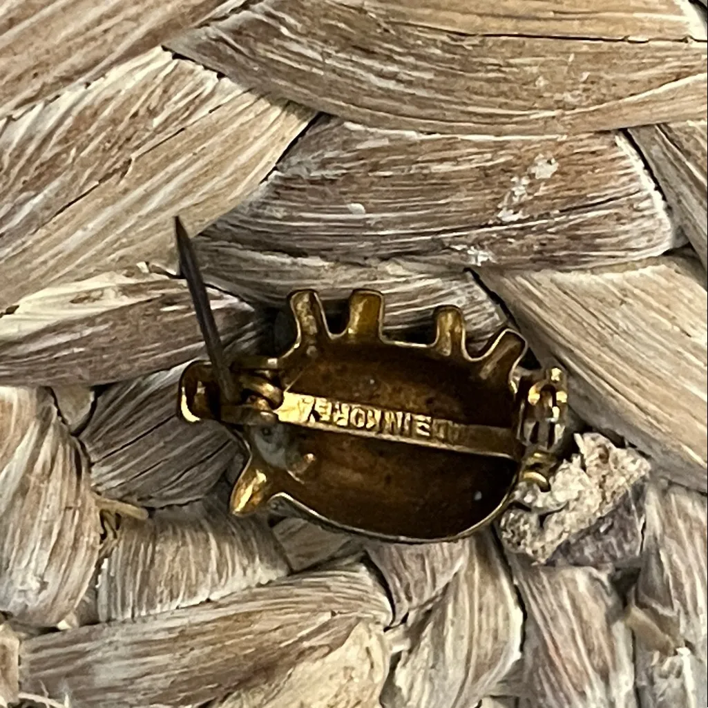 Camco Gold Tone Lapel Pin and Black Pig Brooch Set - Image 7