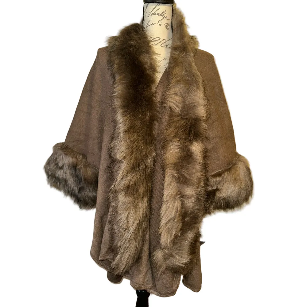May Logan Faux Fur Trim Wrap Shawl Poncho – Mocha Brown – One Size Size undefined - Image 2