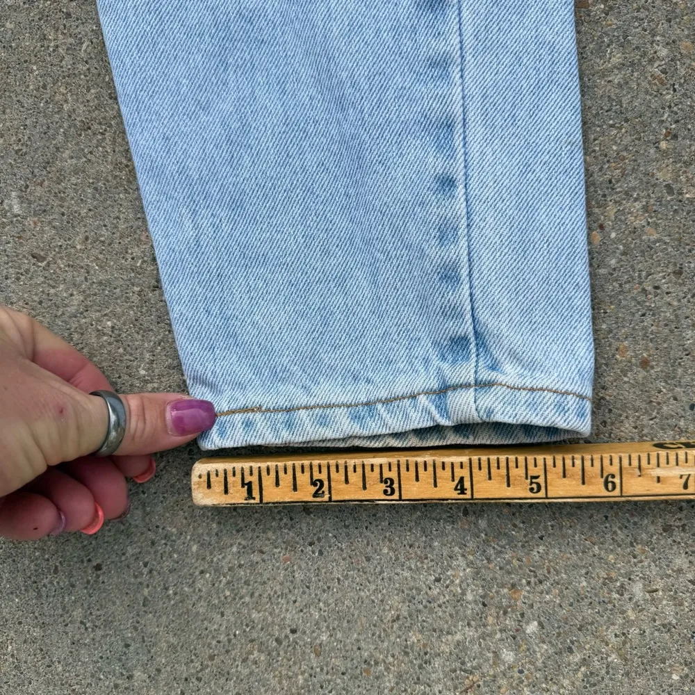 Vintage 90s Levi’s 550 Light Wash Relaxed Fit Tapered Leg Jeans Size 7 MED - Image 12