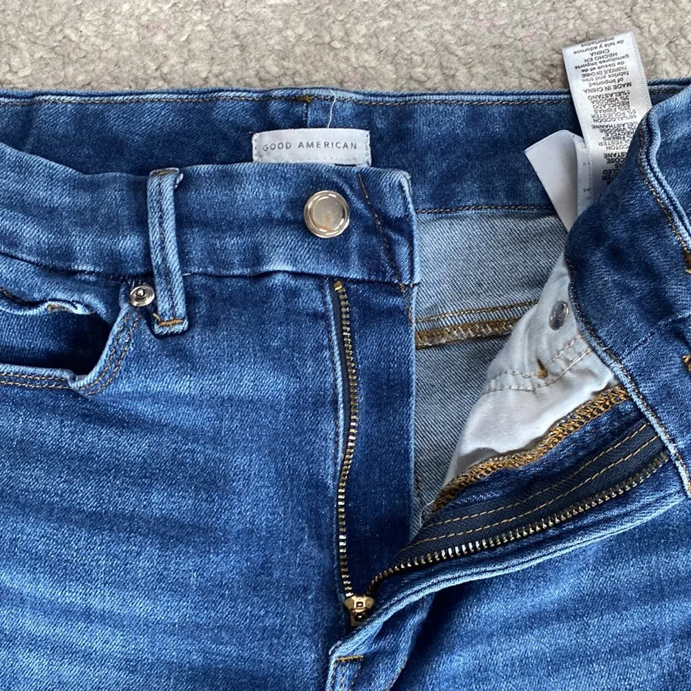 Good American Women's Skinny Blue 854 Cut Off Denim Jeans 4/27 - Image 3