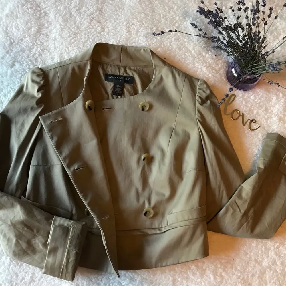 Banana Republic Shorty Blazer - Image 6