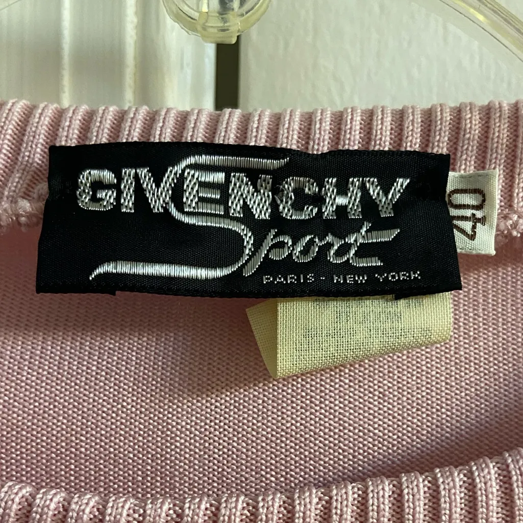 Givenchy Sport vintage pink mock neck pullover sweater Medium (40) - Image 5