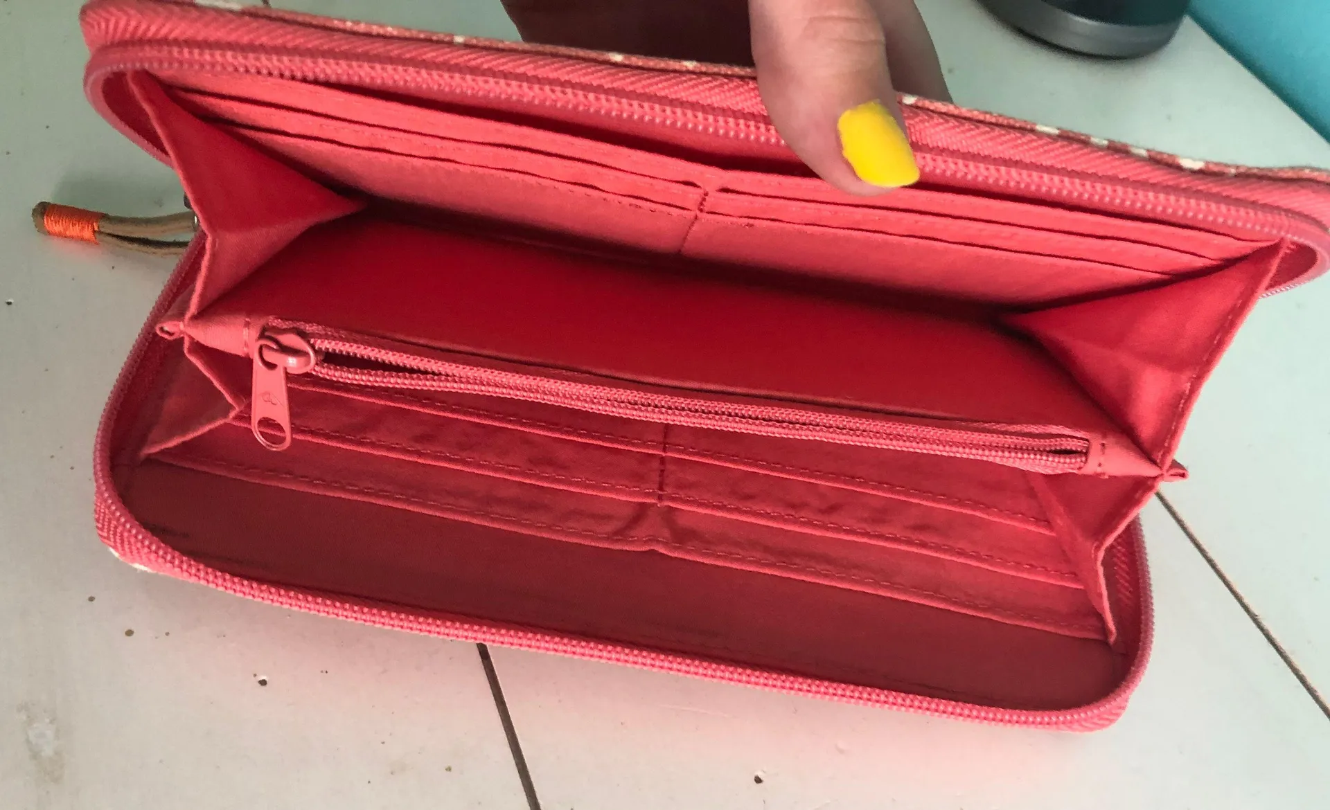 Roxy Wallet - Image 2