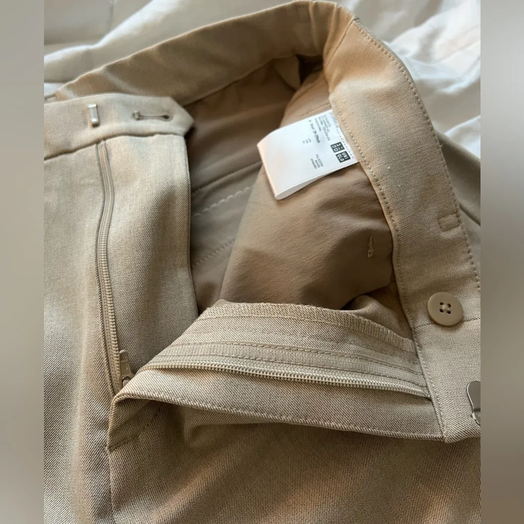 Uniqlo straight leg trouser - Image 3