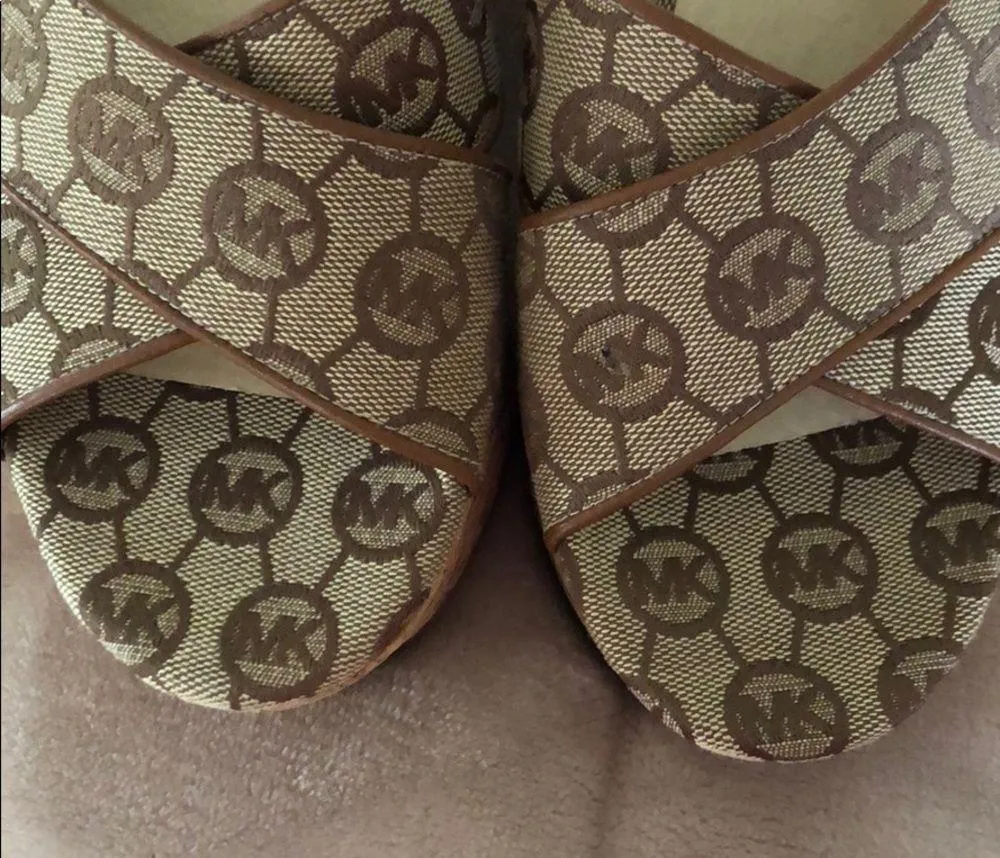 Micheal Kors shoes size 7-EUC - Image 2