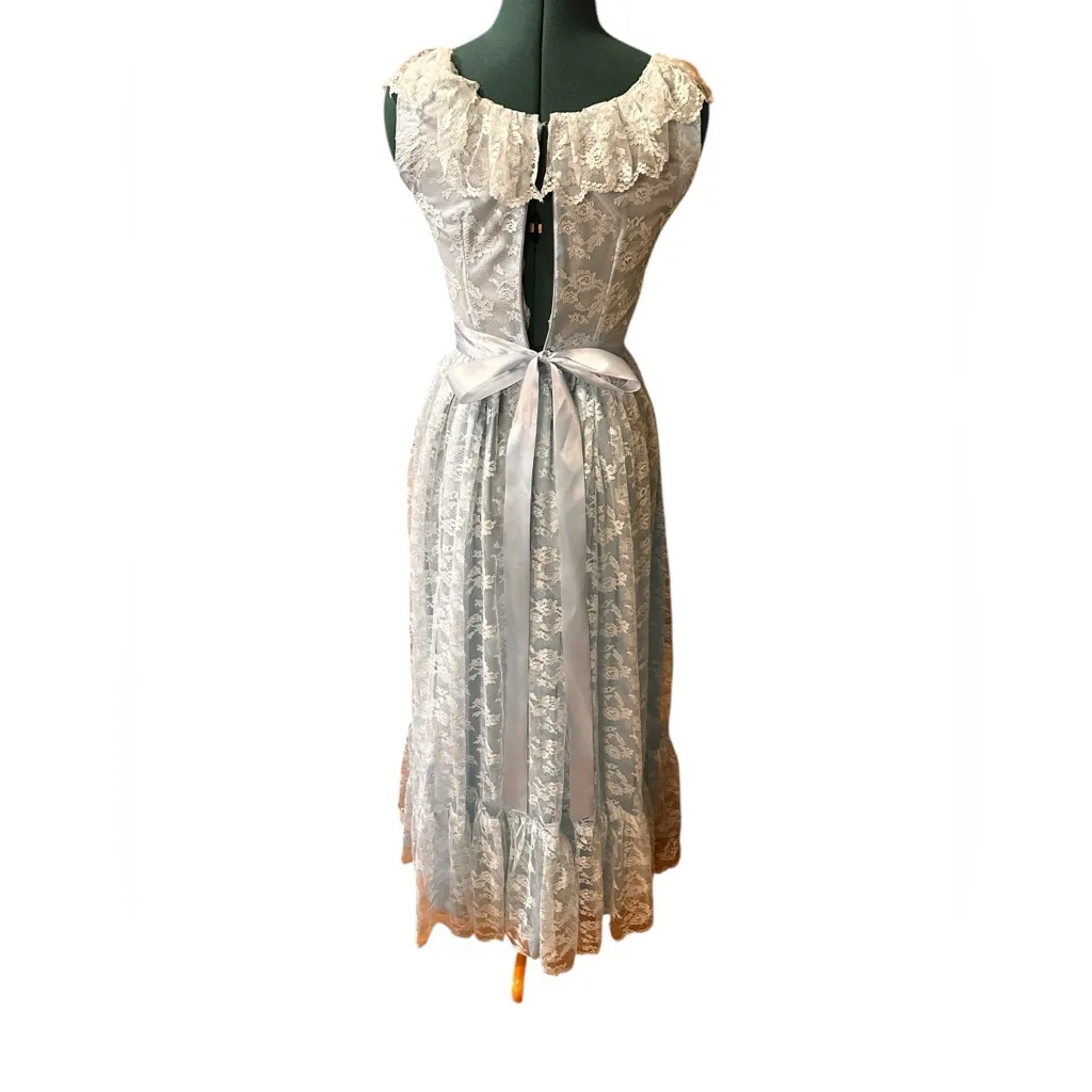 Vtg 70s White Lace Overlay Blue Satin Sleeveless Handmade “Gunne Style” Maxi XS - Image 7