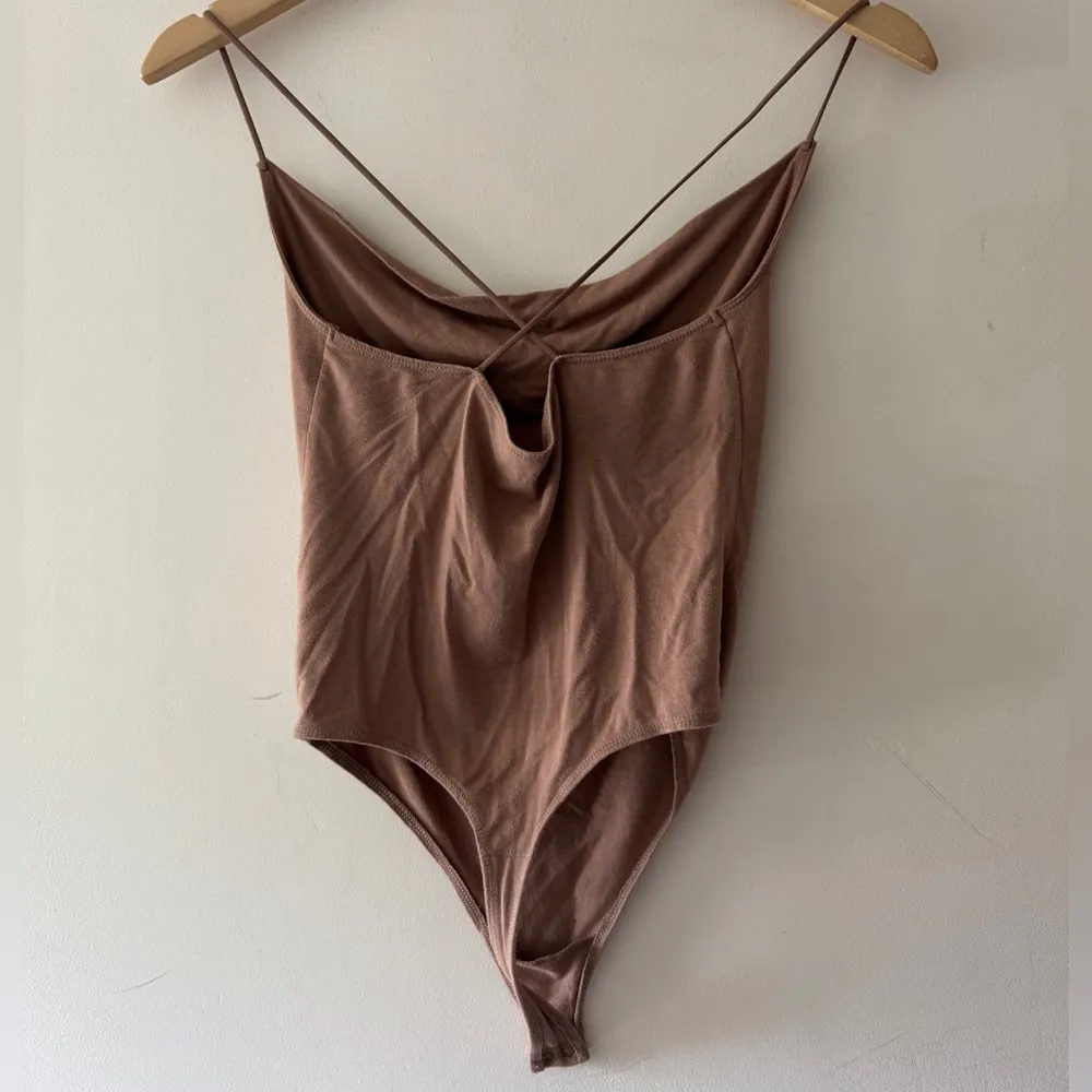 Abercrombie & Fitch Soft A&F Drapey Light Brown Bodysuit - Image 4