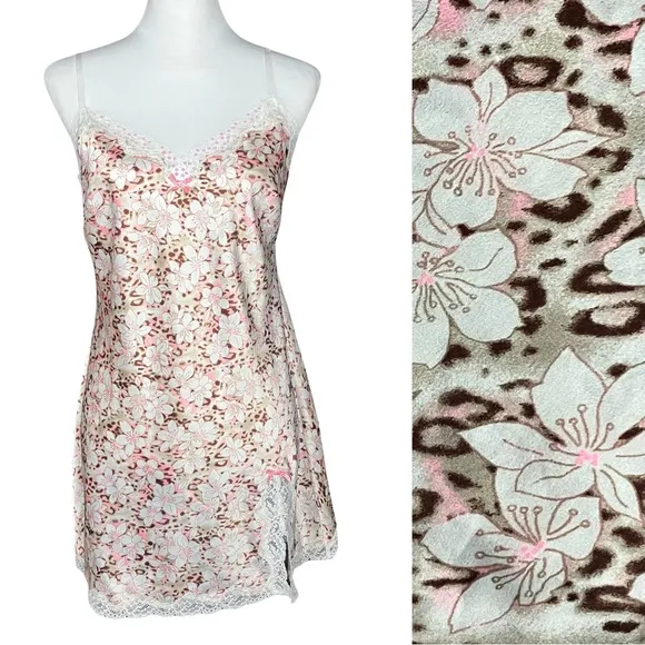 Victoria’s Secret Leopard Floral Chemise Slip Mini Dress. Medium. Fairy, Retro - Image 2