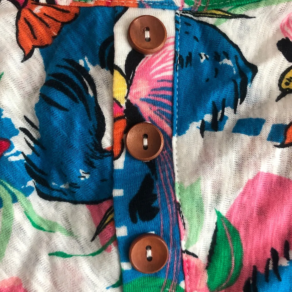 C&C nwt California Blue and Pink Floral herring Pelican beach top - Image 3