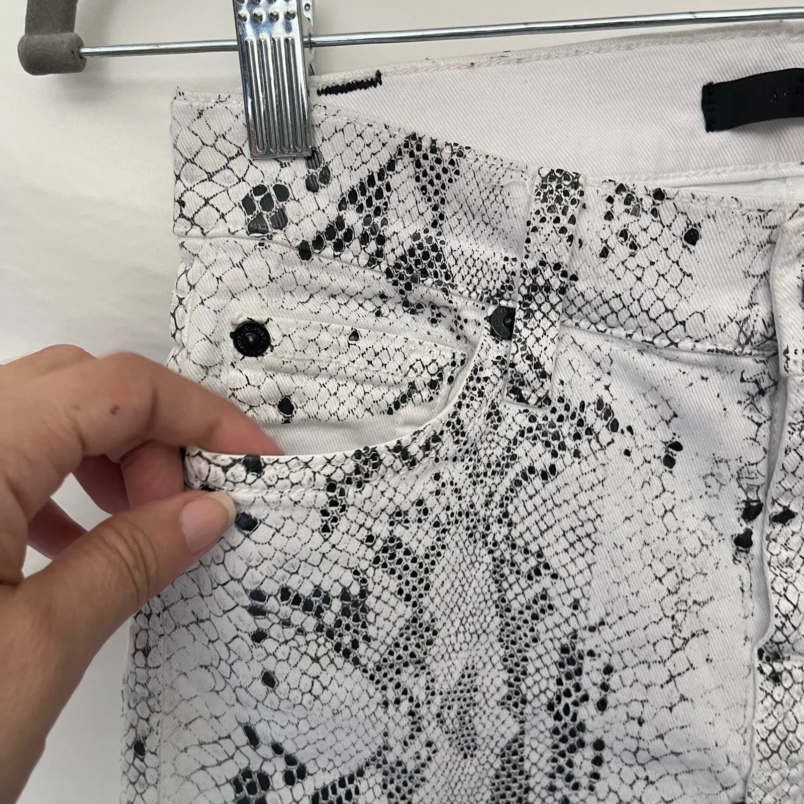 7 for All Mankind Snakeskin Denim Mesh Y2K Skirt Sz 25 Grunge Indie Edgy Gothic - Image 4