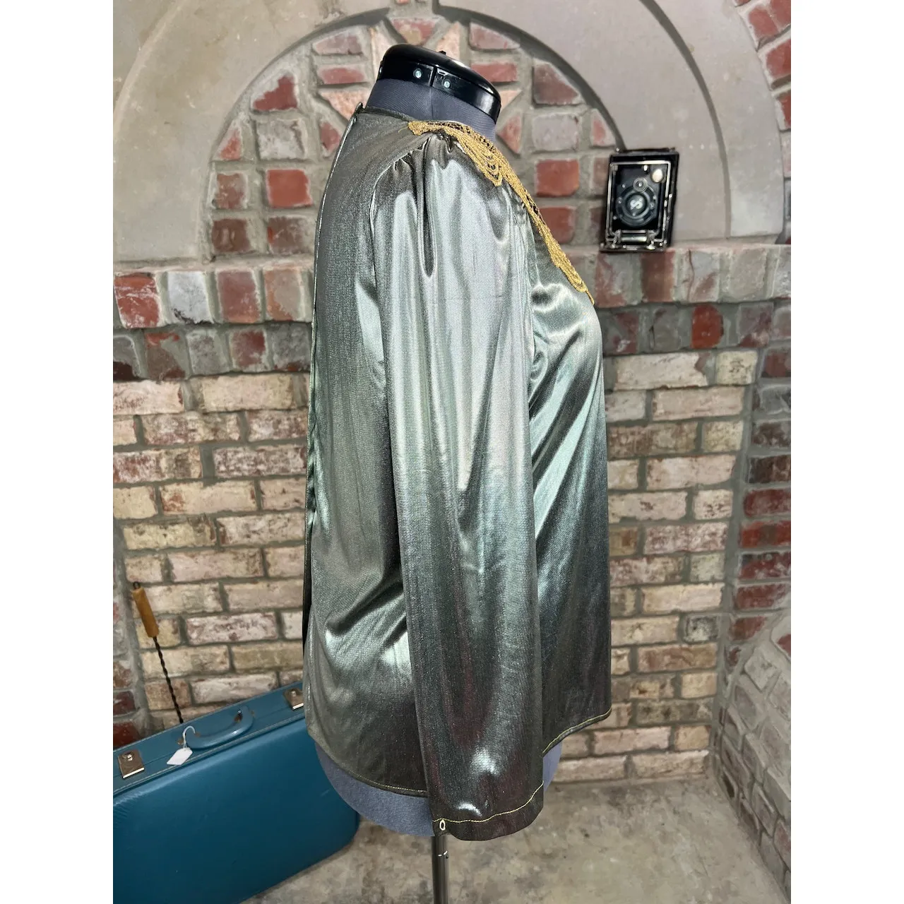 Blouse silver lamee gold lace 1980s shoulder pads Size 12 - Image 9