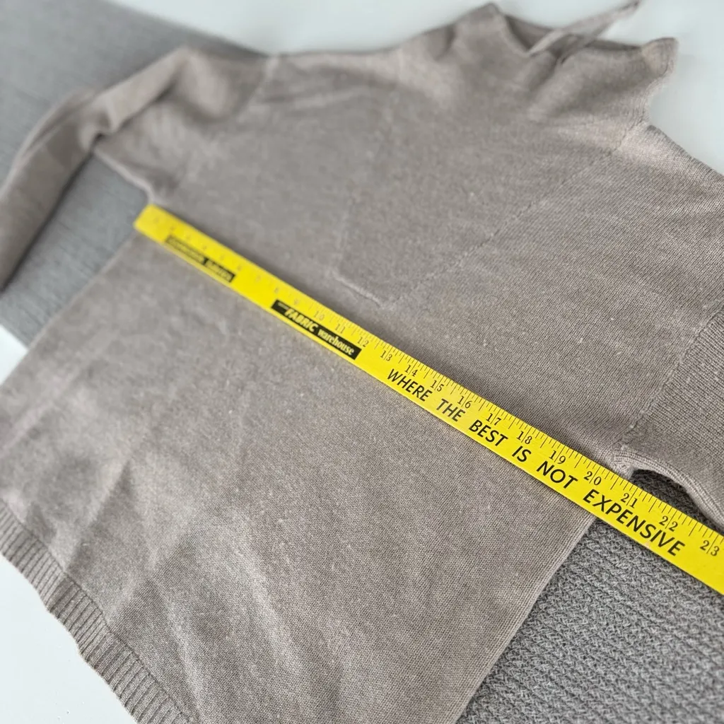 Halston Taupe Oatmeal Merino Wool Drawstring Mockneck Sweater Size Small - Image 7