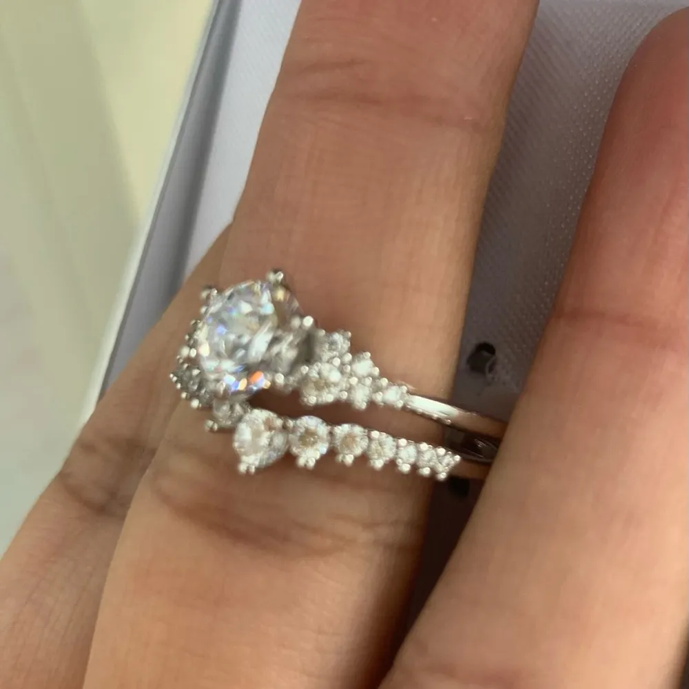 925 Sterling Silver Wedding/Engagemnet Ring - Image 4