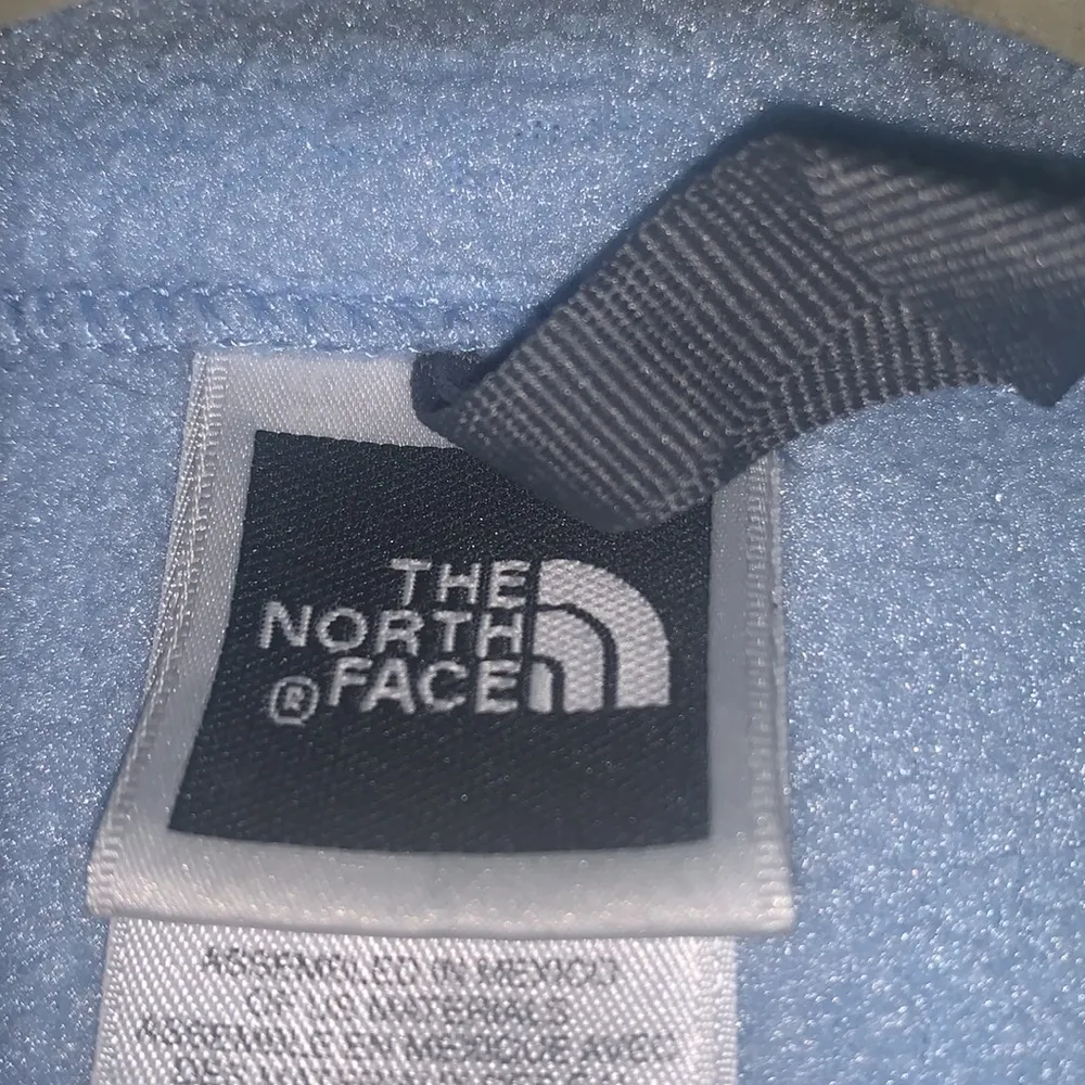 The North Face women’s zip up Polartec fleece jacket size small - Image 9