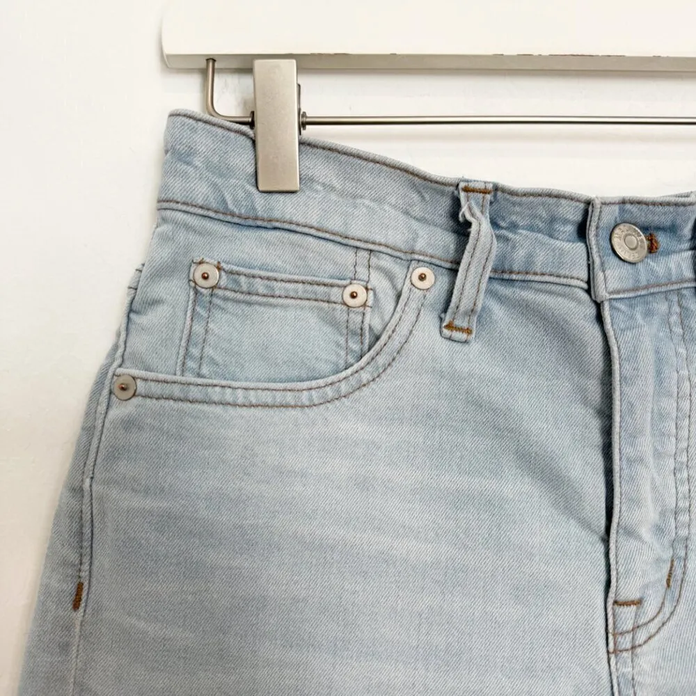 Madewell‎ High Rise Raw Hem Cuffed Light Wash Blue Jean Shorts Casual Size 26 - Image 4