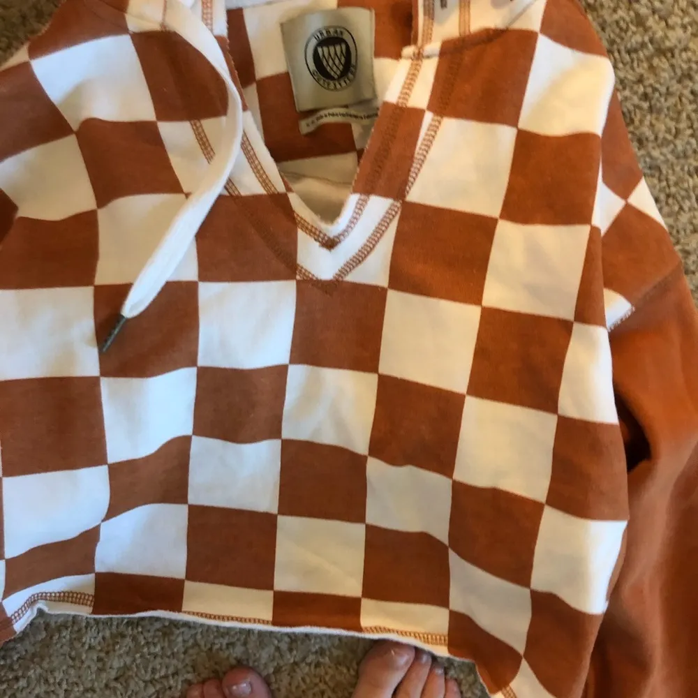 Range and white checkered crop hoodie never worn - Image 2