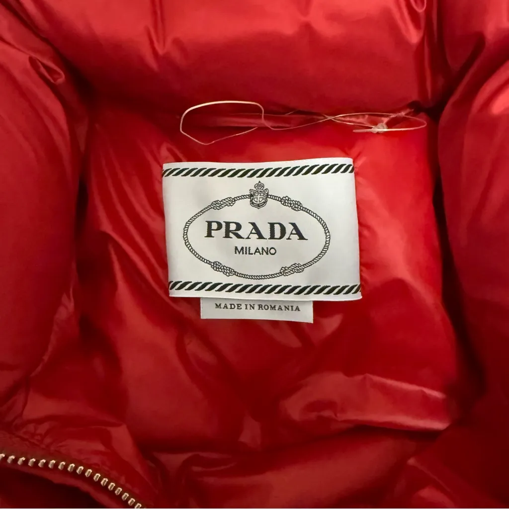 BRAND NEW PRADA PUFFER JACKET! - Image 4