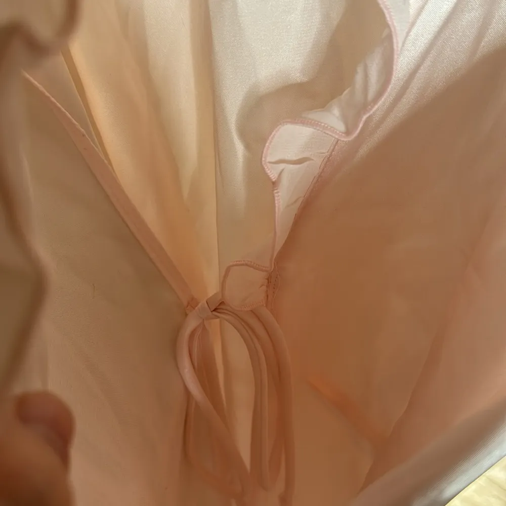 Intimo Donatella Baby Pink Light Weight Robe Size Medium - Image 7