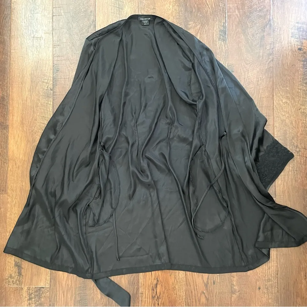 JONES NEW YORK black mini robe, size S/M - Image 4