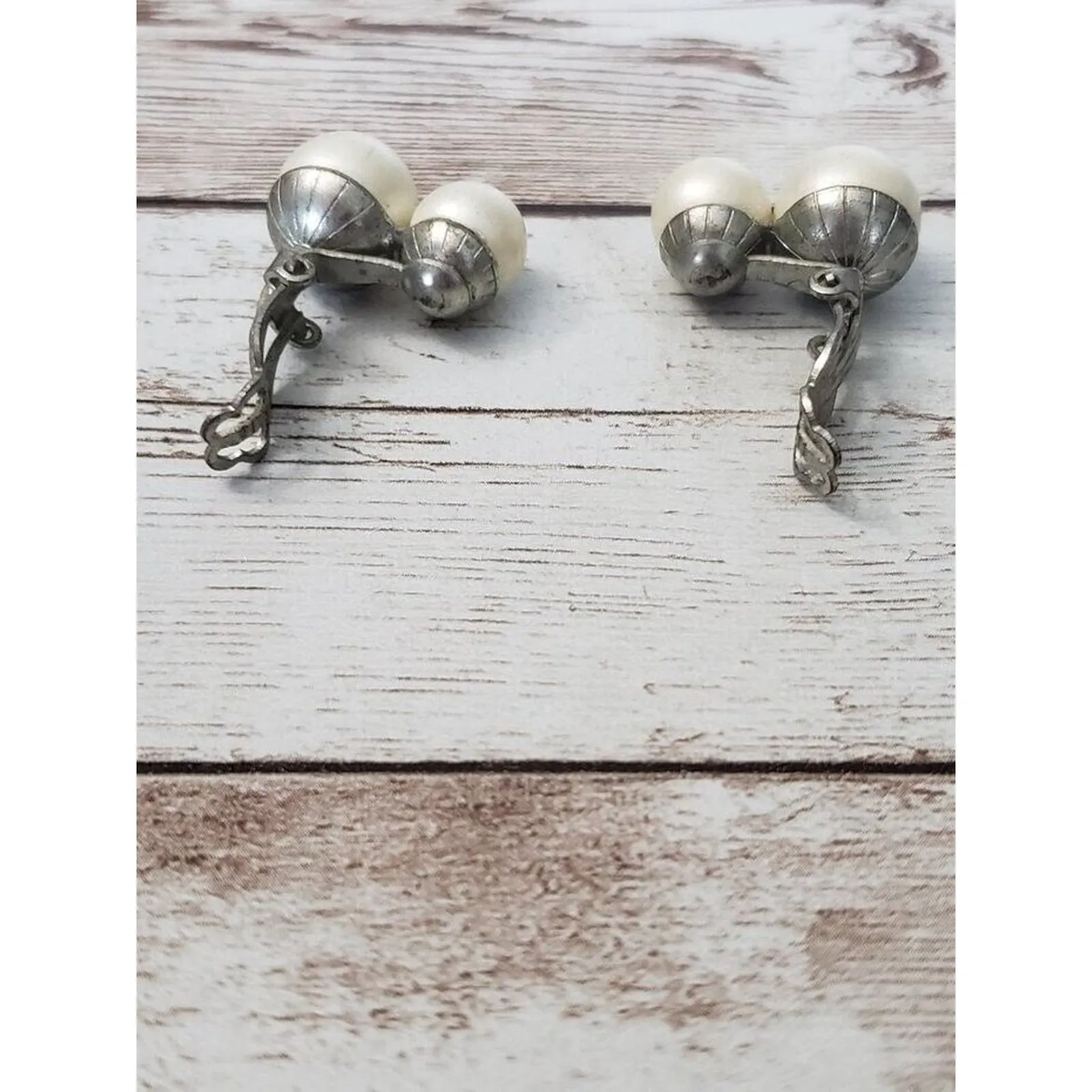 Vintage Clip On Earrings Two Faux Pearls / Faux Pearl Duo 7/8" - Image 8