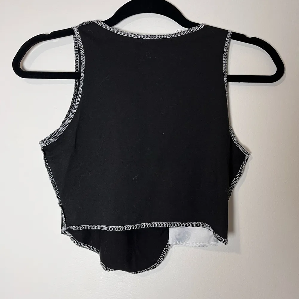 YING YANG Black & White Sleeveless Summer Y2K Tank Top Women’s Sz S Vintage EUC - Image 3