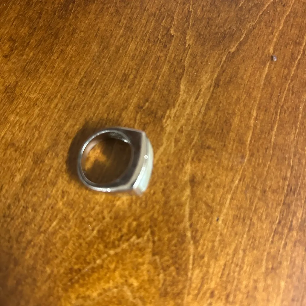 Lia Sophia Mother of Pearl Ring - Image 3