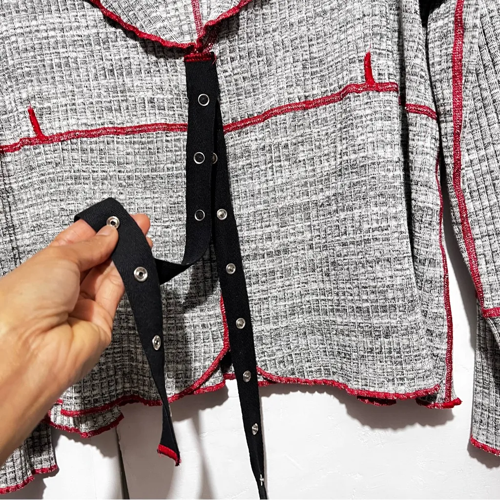 Noblu pull over crinkling ruffles knit art jacket :Box E: Gray Size 2 - Image 11