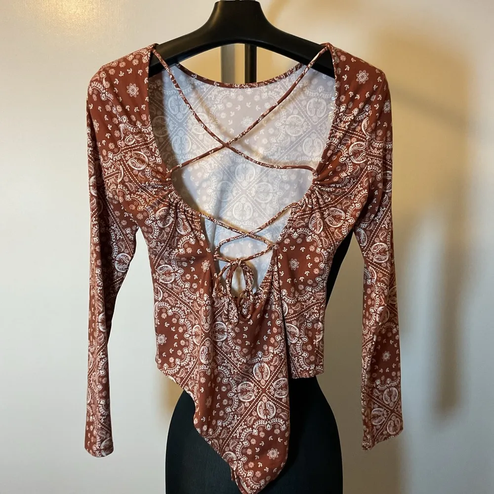 18. Neon Soul Brown Paisley Long Sleeve Open Back Bodysuit Size XL - Image 5