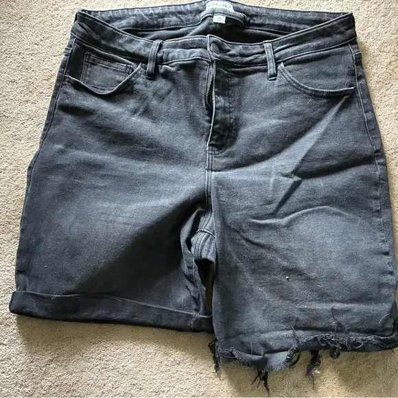 Ava & Viv Black Jean Shorts with Distressed Hem - Image 1