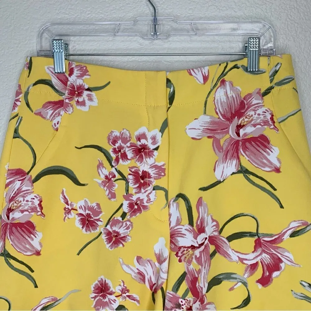 New York & Company 7th Avenue Yellow Floral Shorts Size 10 - Image 3