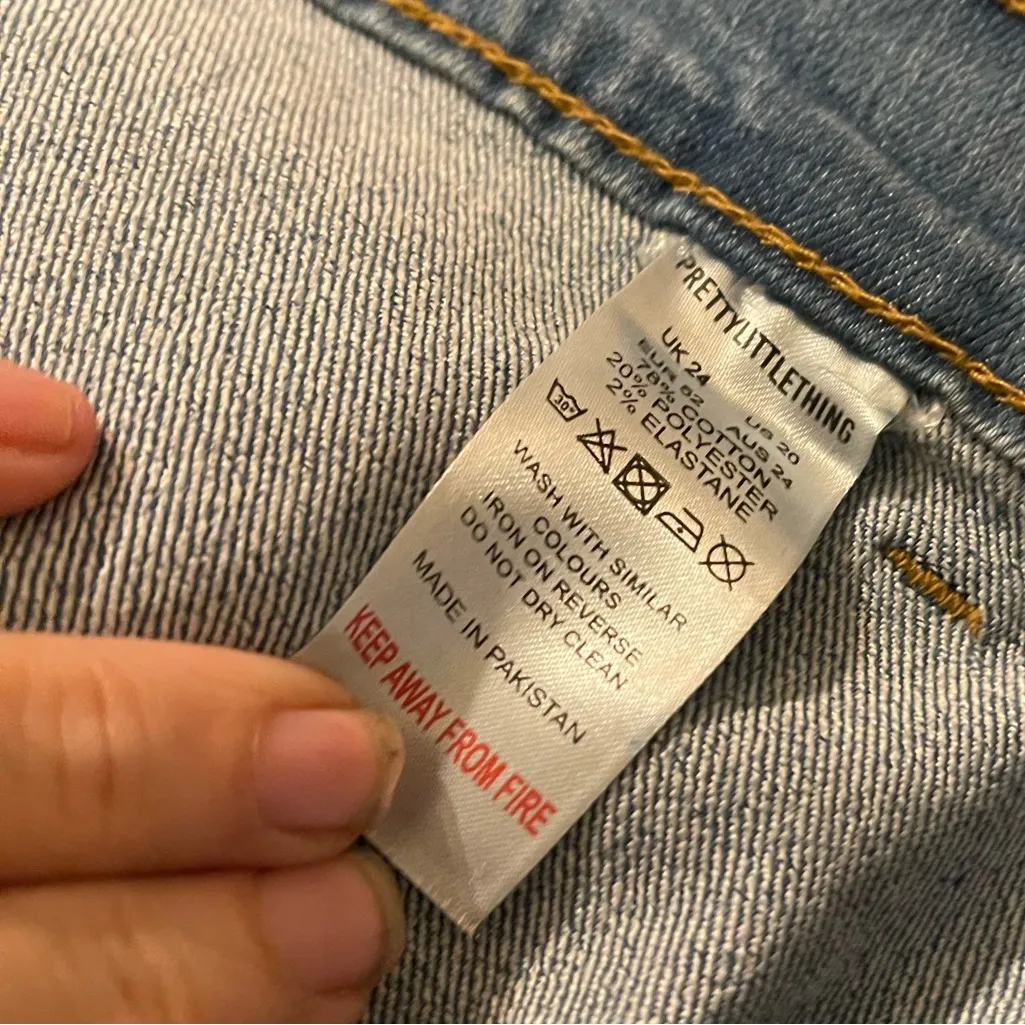 PrettyLittleThing Womens Plus Size 20 Mid Wash High Rise Skinny Jeans - Image 8