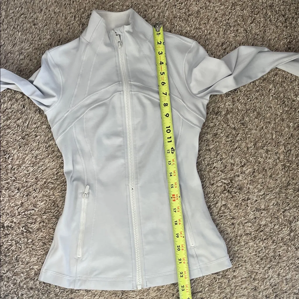 Lululemon Define Women’s Light Gray Jacket Sweater size 2 - Image 10
