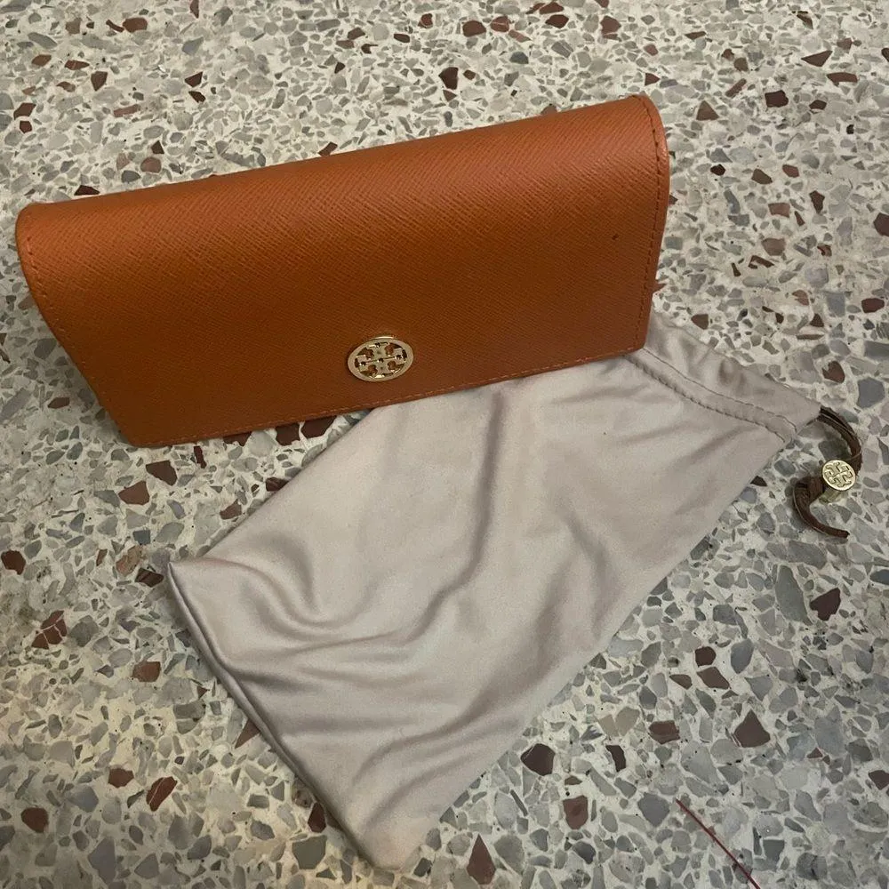 Tory Burch case and soft bag - Image 3