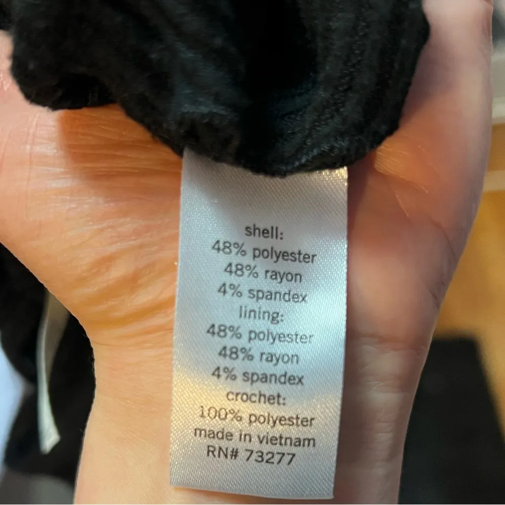 Mudd - High-Neck Crochet Crop Top (Small) Black (EUC) - Image 4