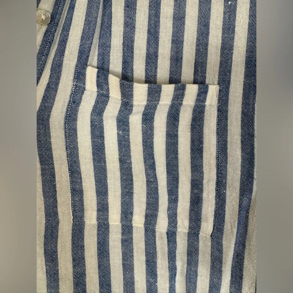 Rails Whitney Short Sleeve Button Down Shirt in Blue Echo Stripe size Small - Image 10